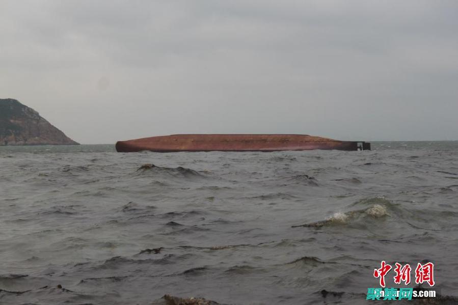受害者乘坐的船只在暴风雨中神秘消失