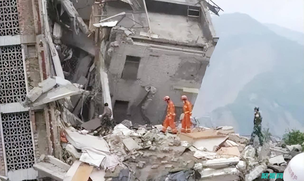 现实与虚构的交织