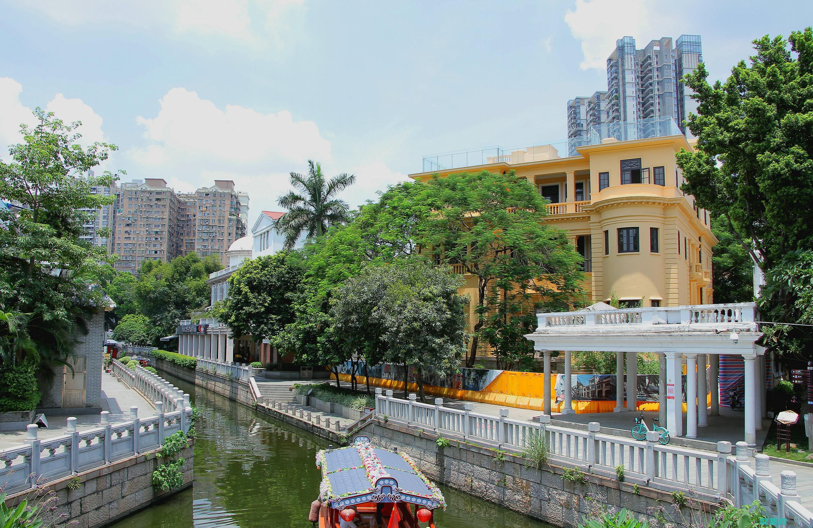 穿梭在荔湾广场的阴森迷雾中，探索其诡异的过往 (荔湾广场 小说)