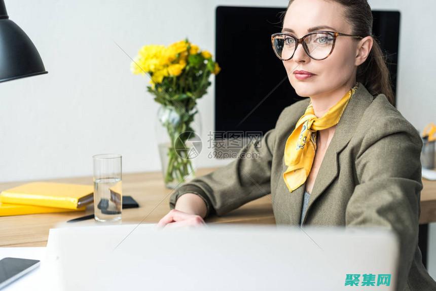 在工作场所设置的公告栏公布职业病危害因素