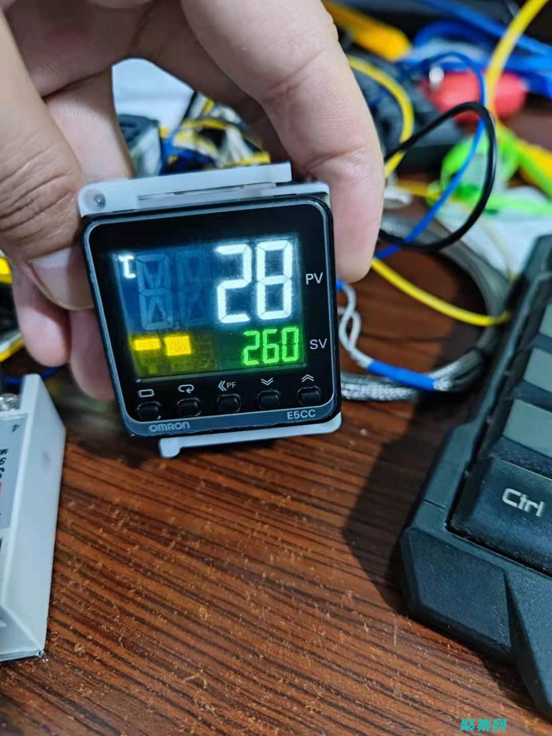 揭开 PID 之谜：让进程管理变得简单 (揭开一下)