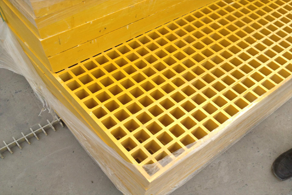 重庆玻璃钢桥架_重庆玻璃钢电缆支架_重庆桥架系列_重庆抗震支架 _重庆KBG管系列_重庆包塑软管―重庆永熠安电气有限公司